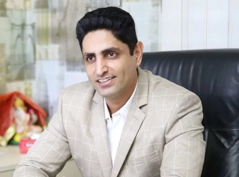 Manoj Tulsani Rayna Tours
